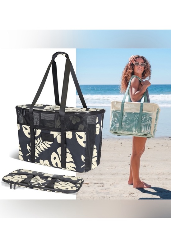 ALOHA Collection Handbags - NEW ALOHA Collection CleverMade Collapsible Beach Tote in Blue/Cream